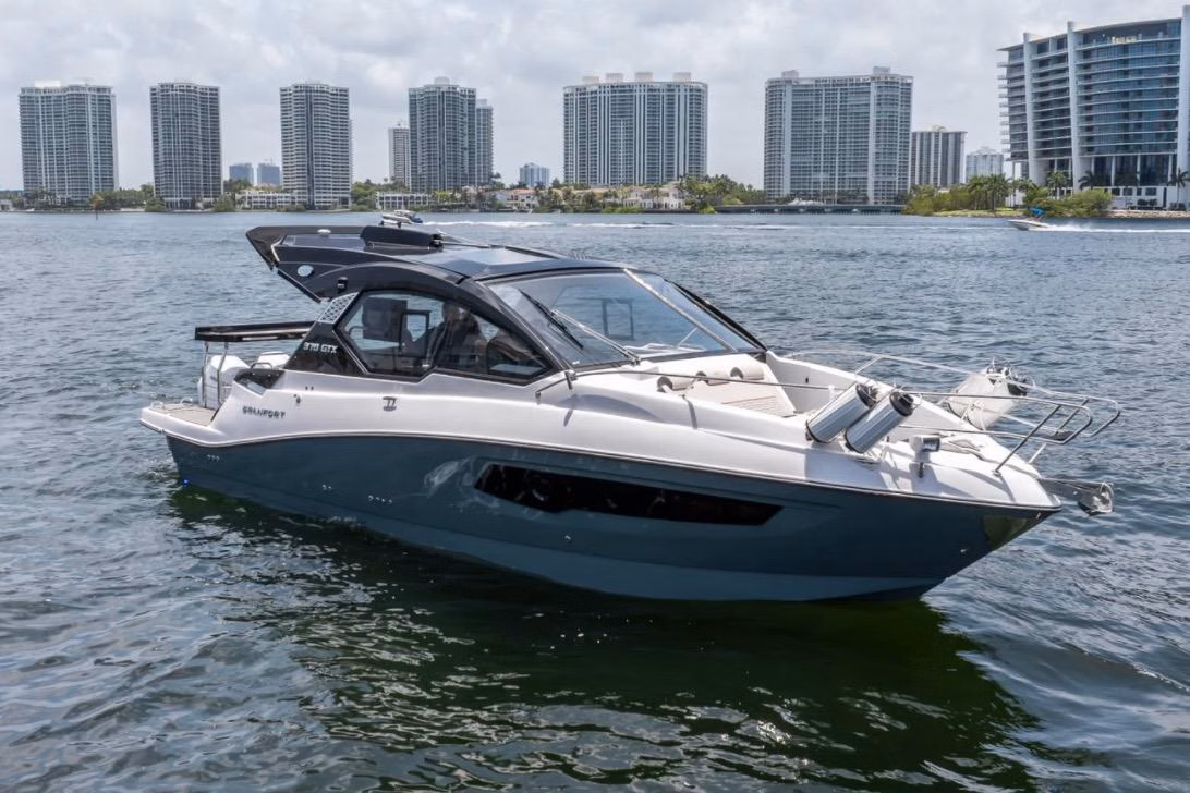 2026 Granfort Boats USA 370 GTX 