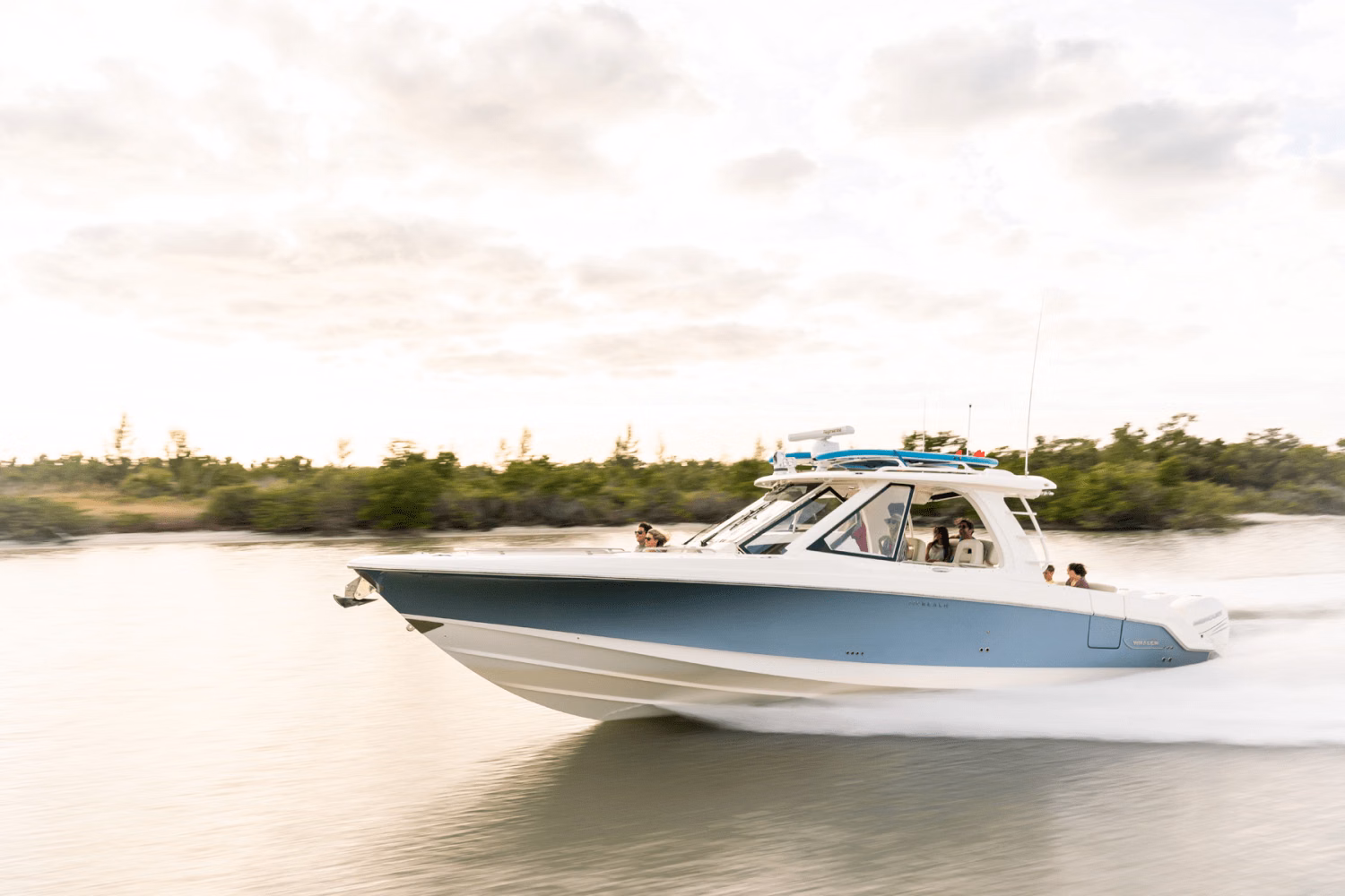 2027 Boston Whaler 380 Realm 