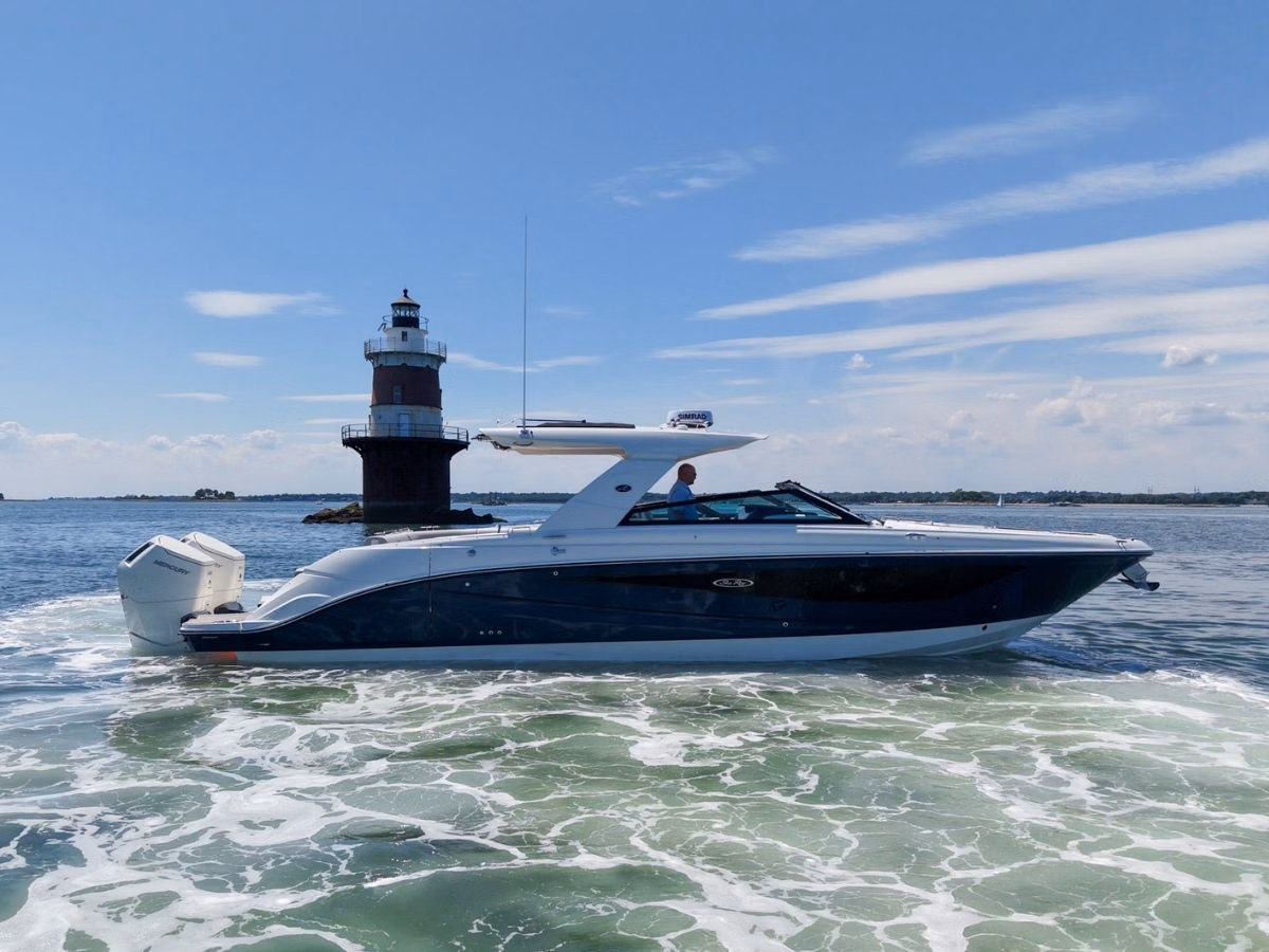 2026 Sea Ray SLX 400 Outboard