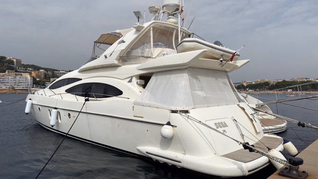2002 Azimut 68 Plus