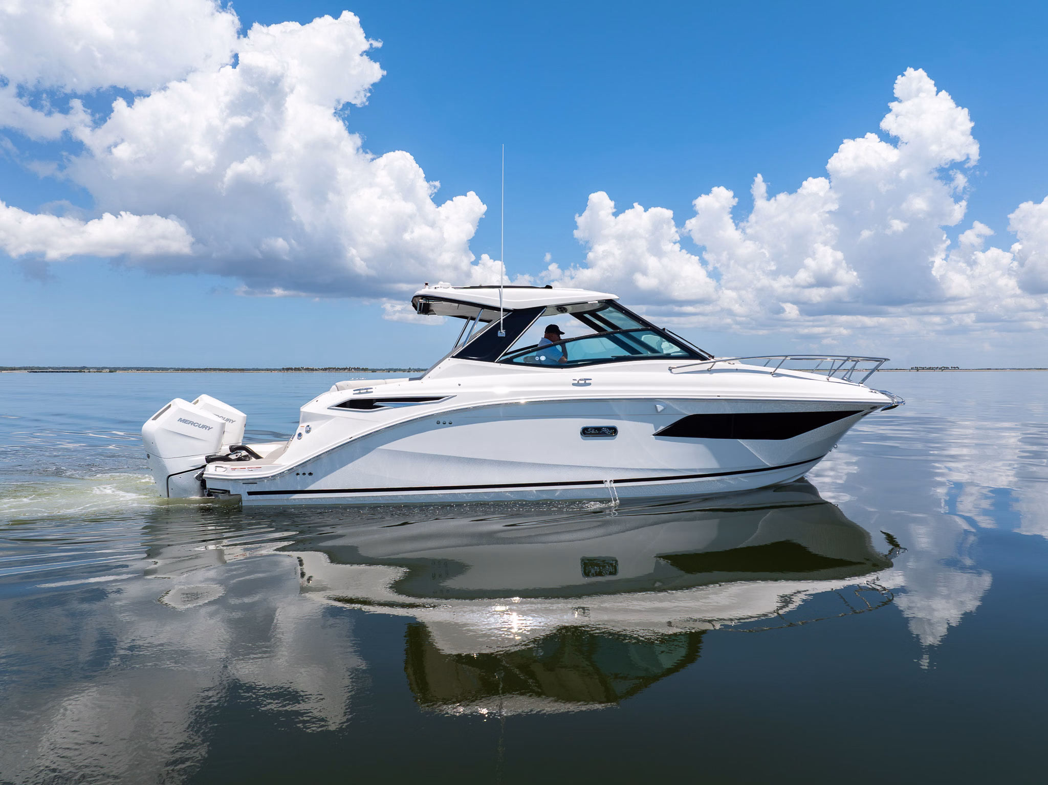2027 Sea Ray Sundancer 320 Outboard 