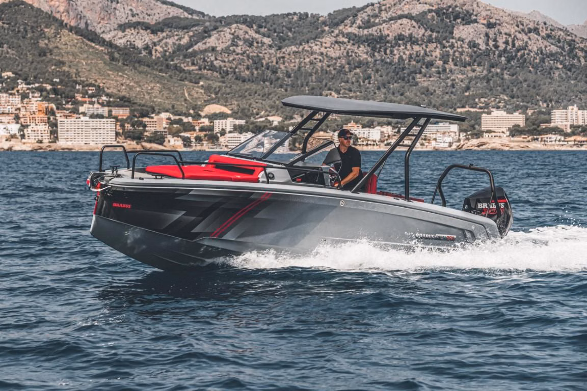 2023 Brabus Marine Shadow 300 Cross Top