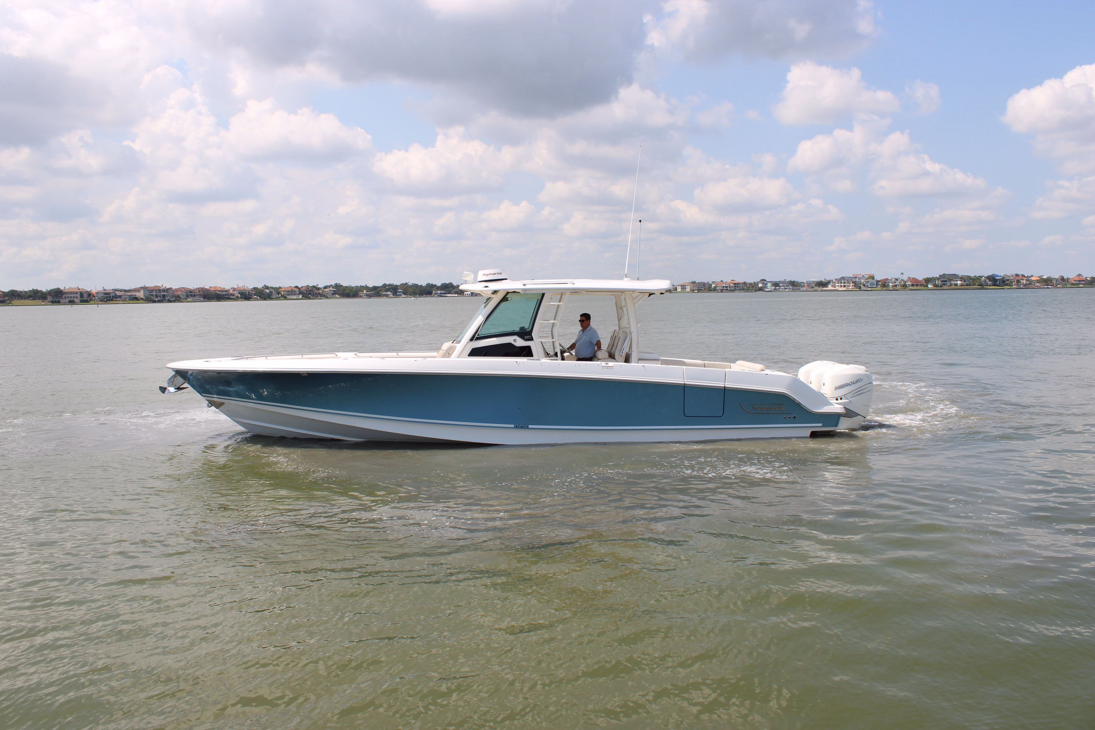 2018 Boston Whaler 380 Outrage