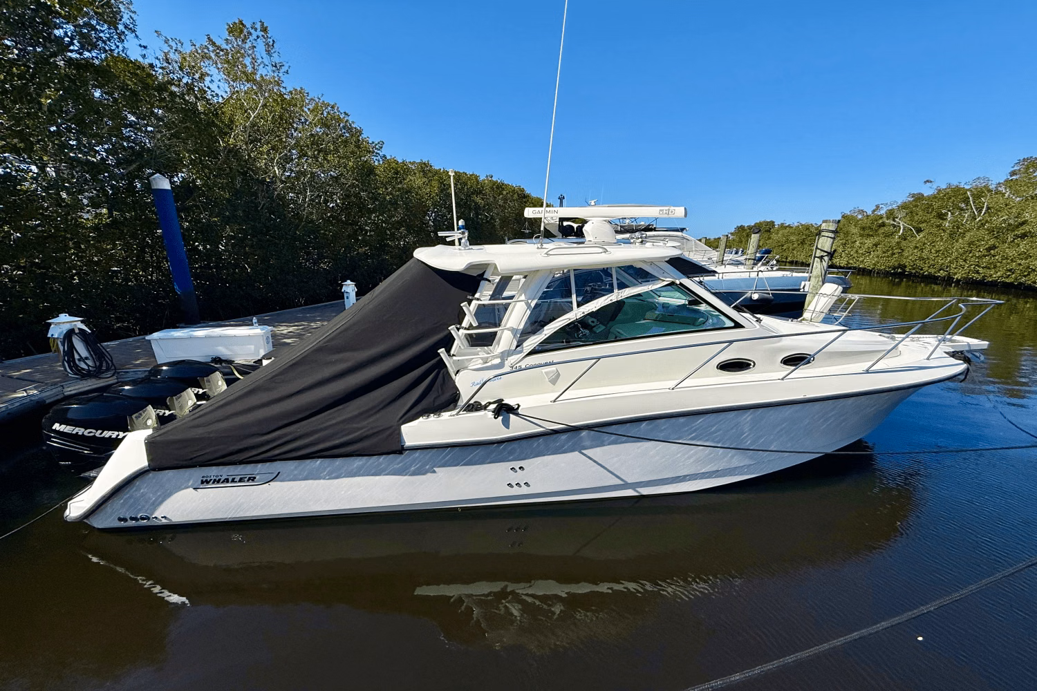 2013 Boston Whaler 345 Conquest