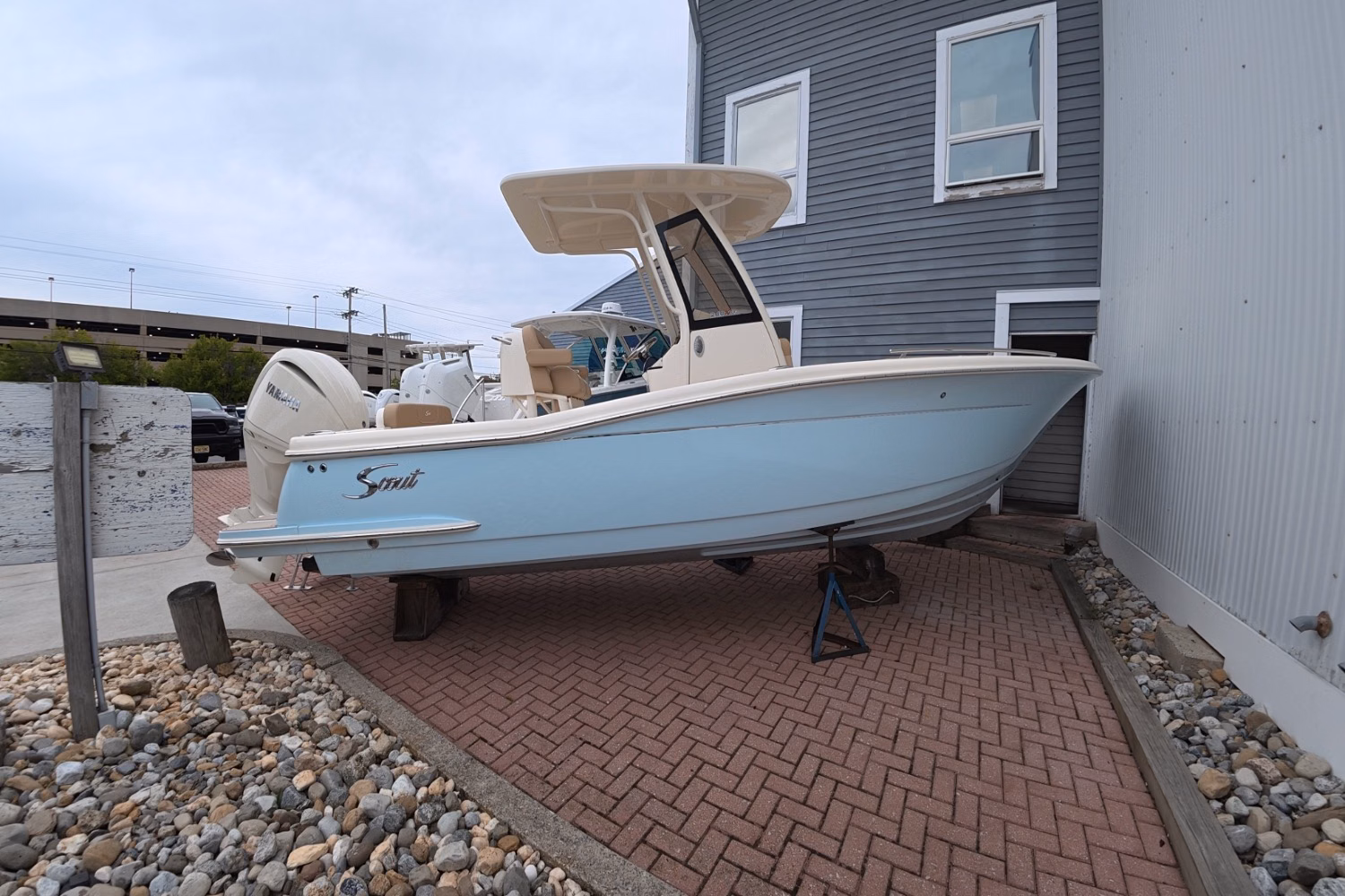 2026 Scout Boats 240 XSF