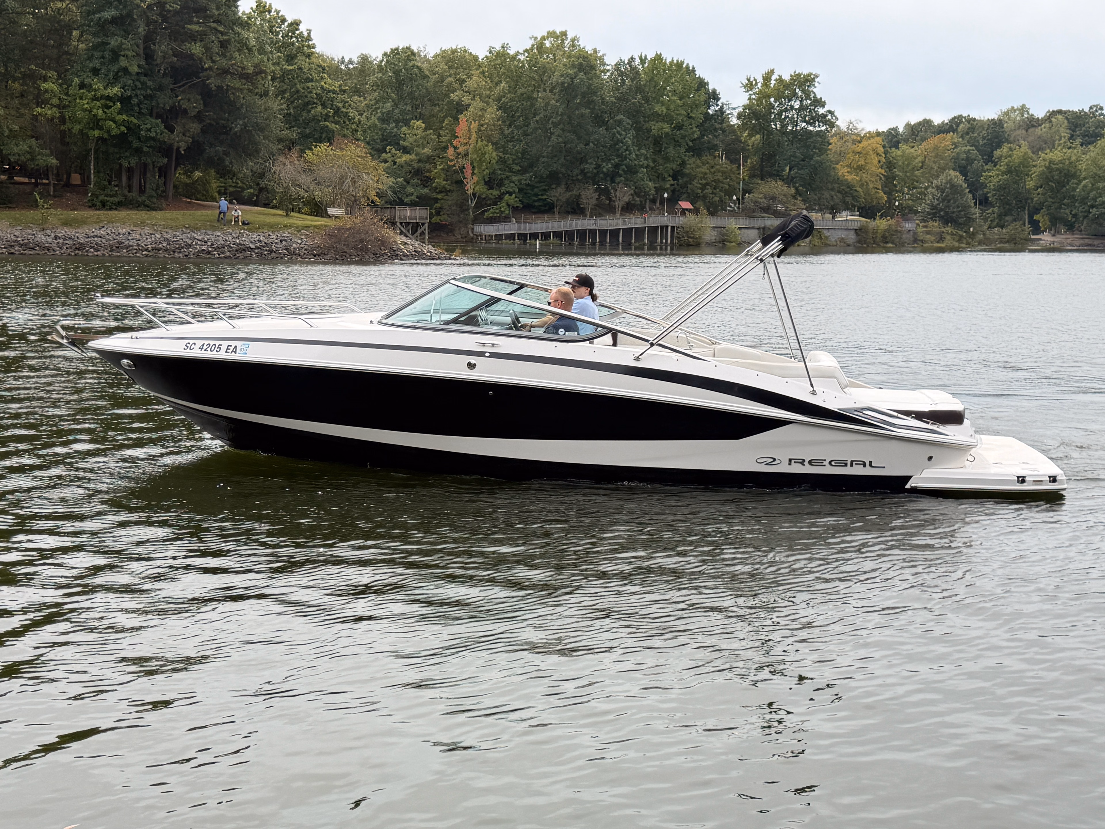 2017 Regal 2550