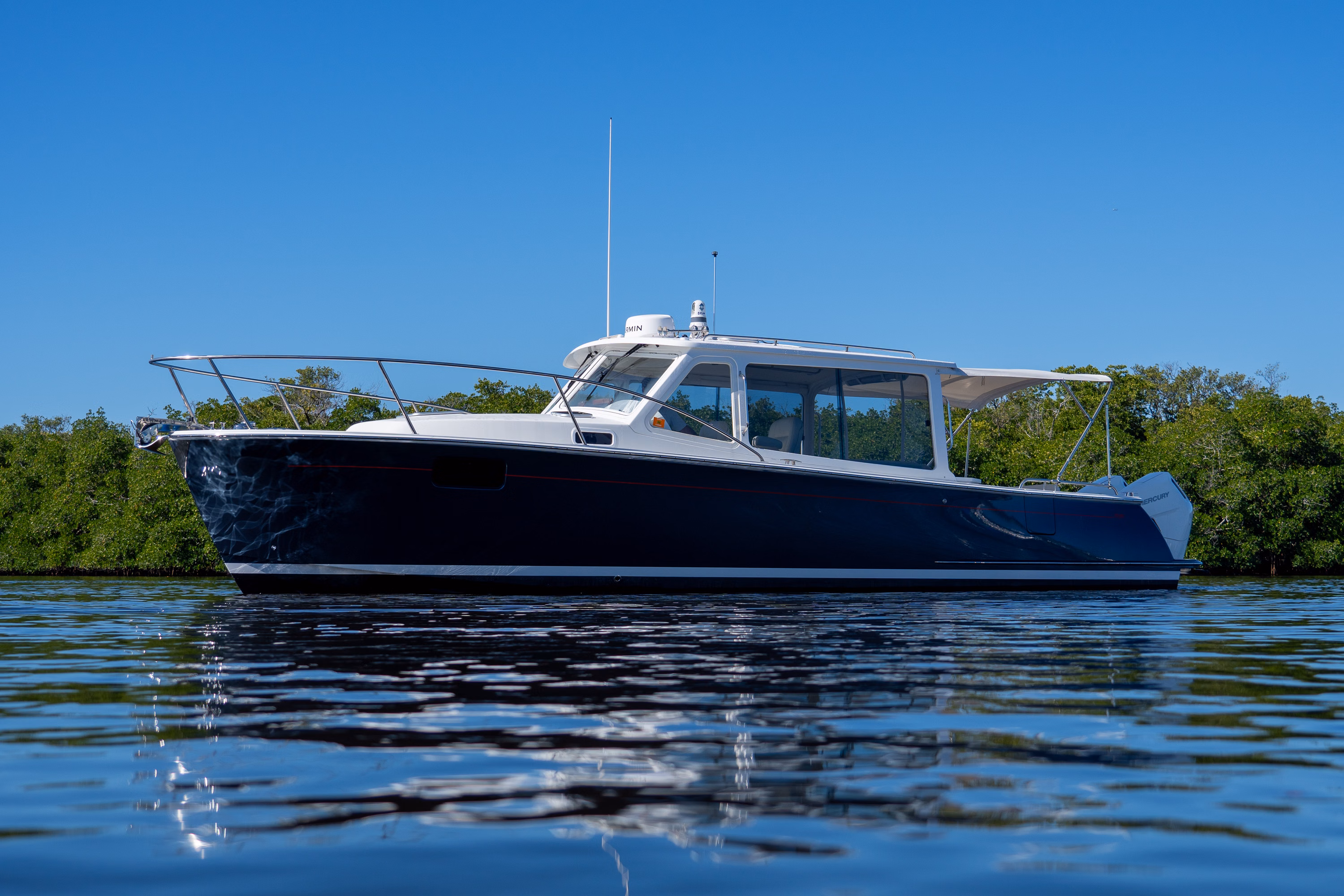 2025 MJM Yachts 35