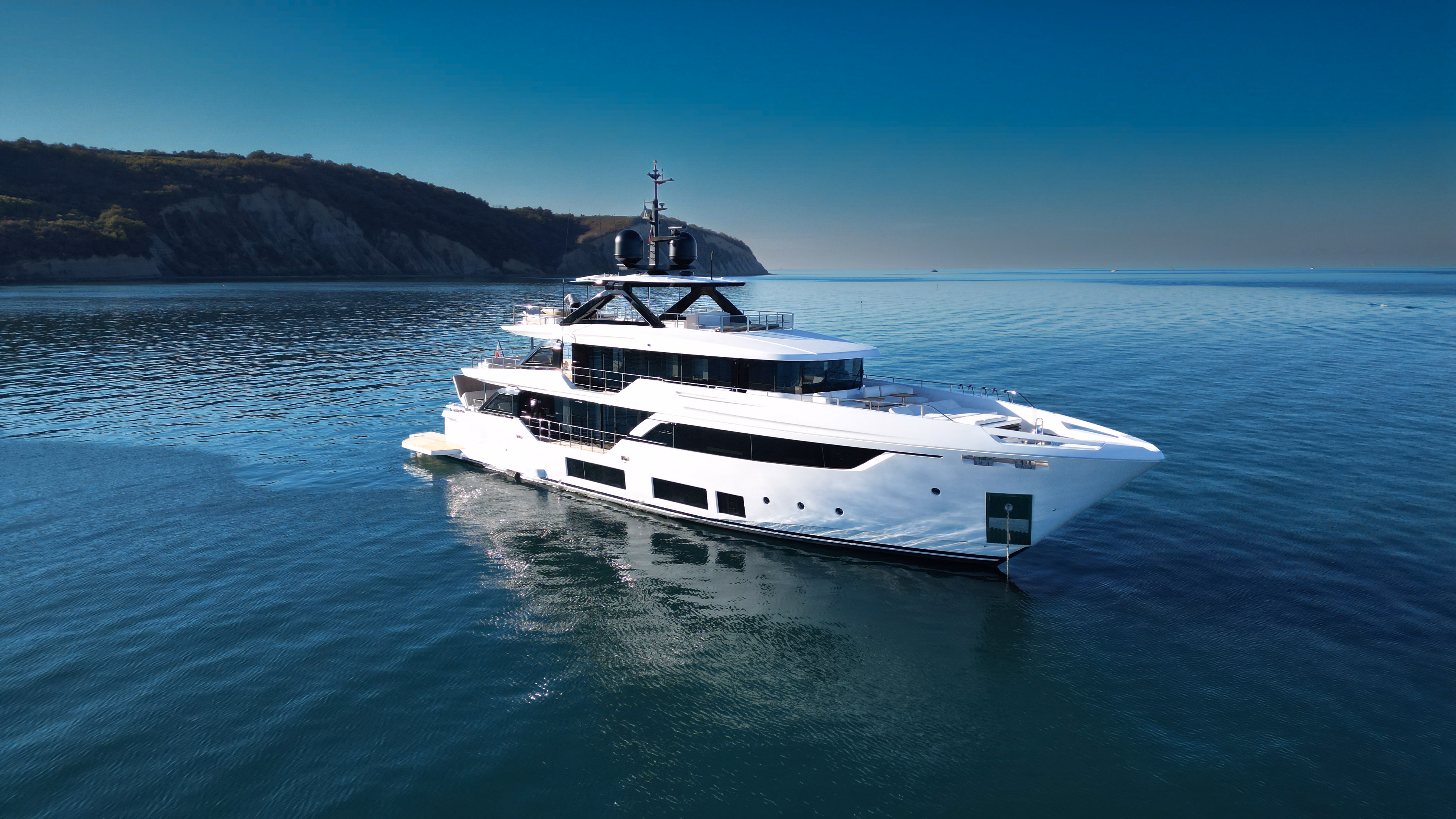 2024 Custom Line Navetta 38 