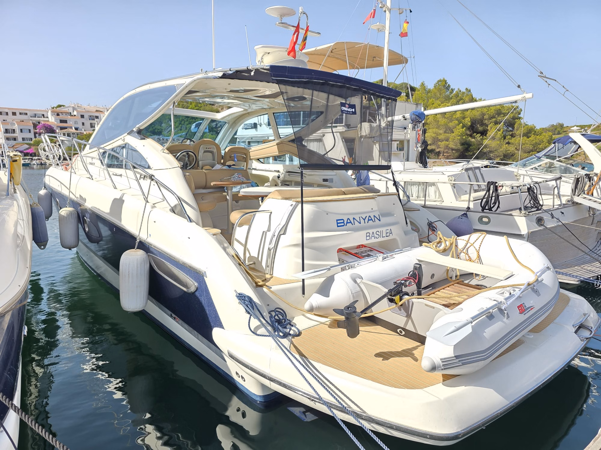 2008 Cranchi Mediterranee 43 