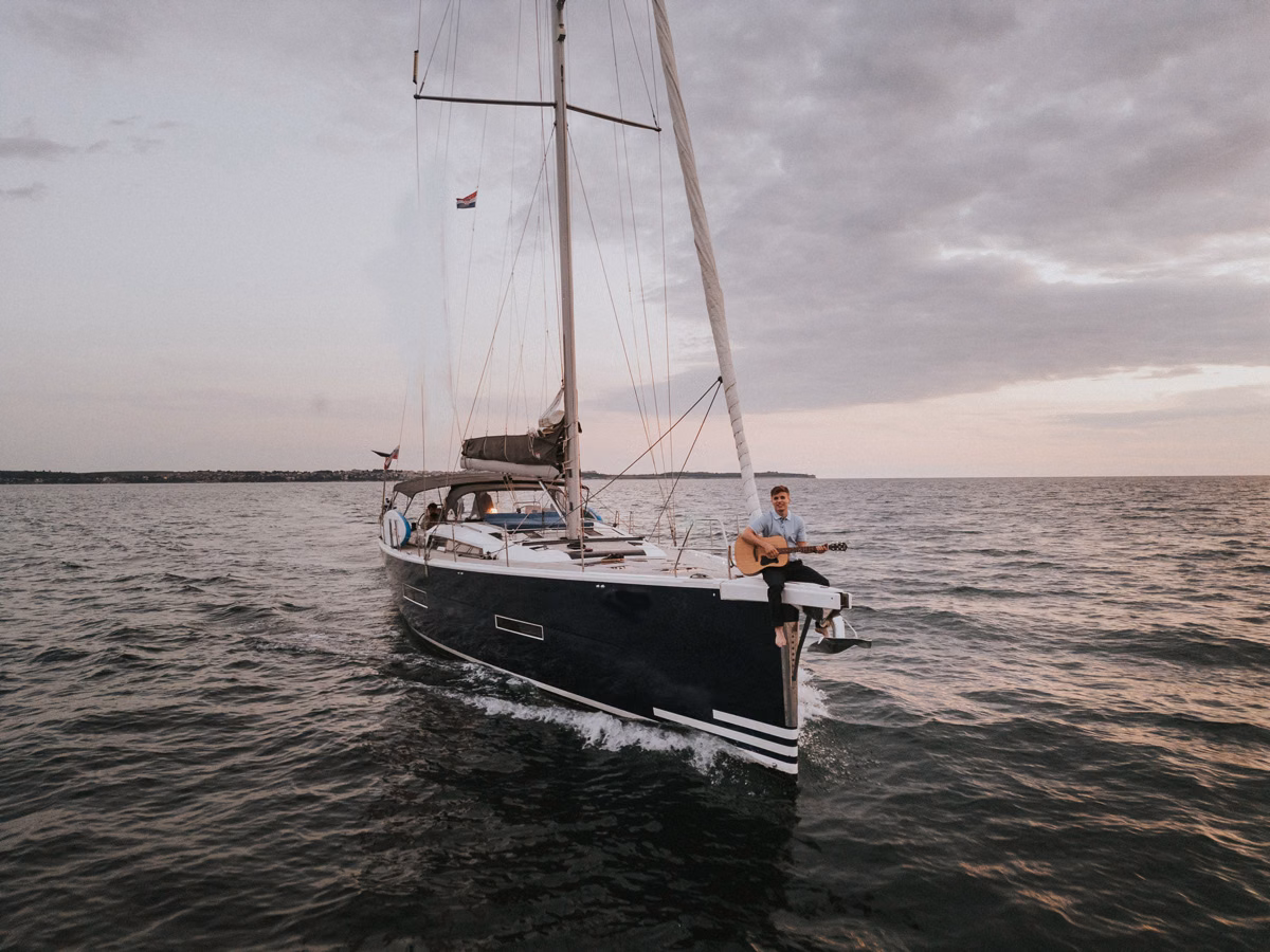2018 Dufour 56 Exclusive