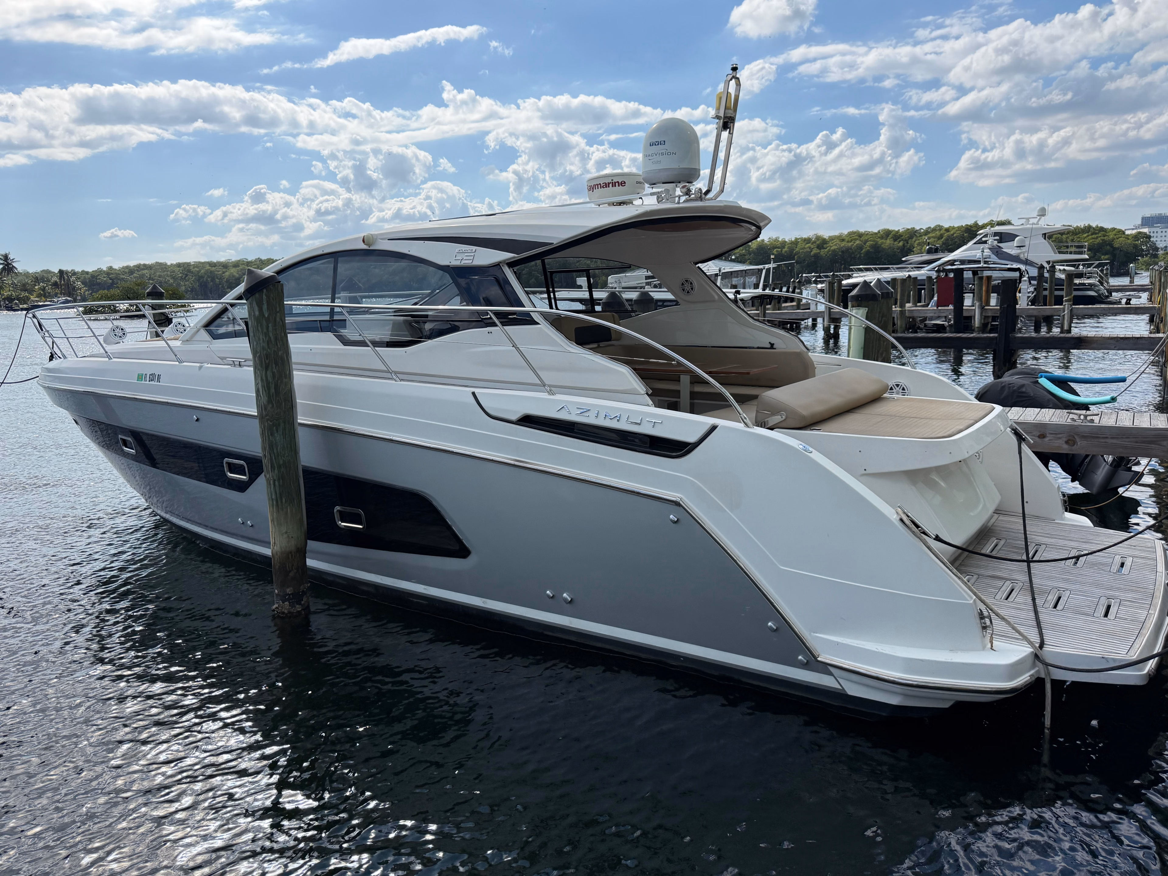 2016 Azimut Atlantis 43 