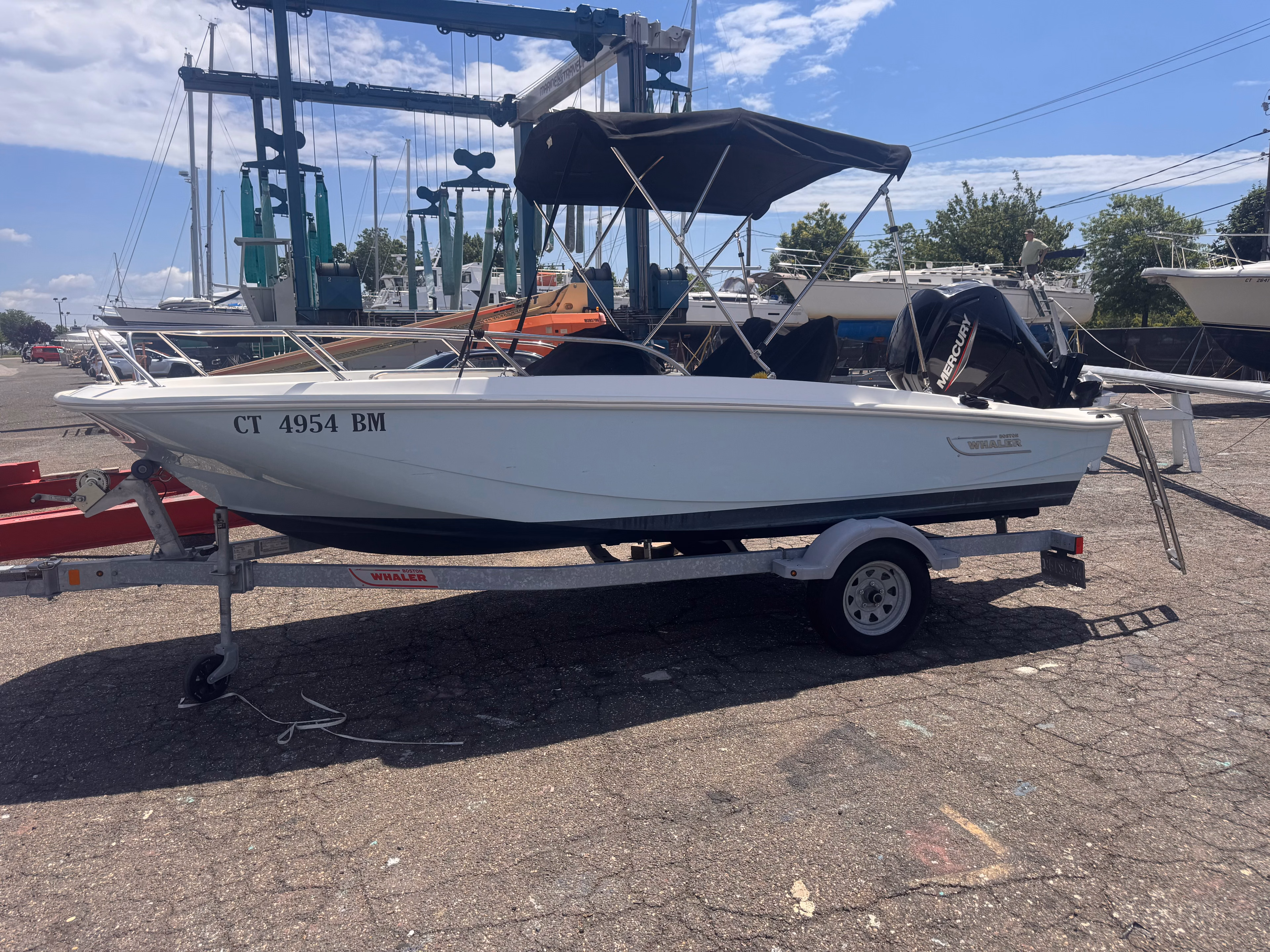 2021 Boston Whaler 160 Super Sport 