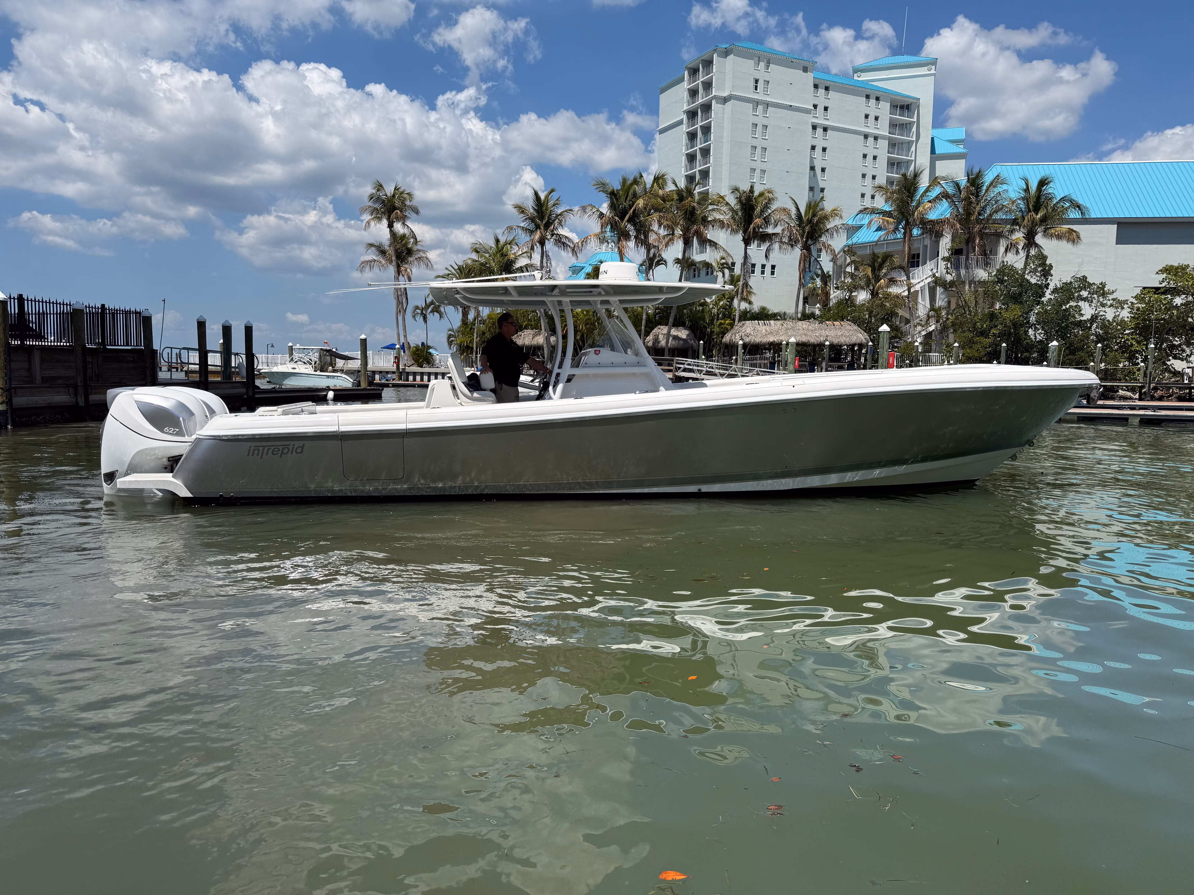 2018 Intrepid Powerboats 375 Center Console 