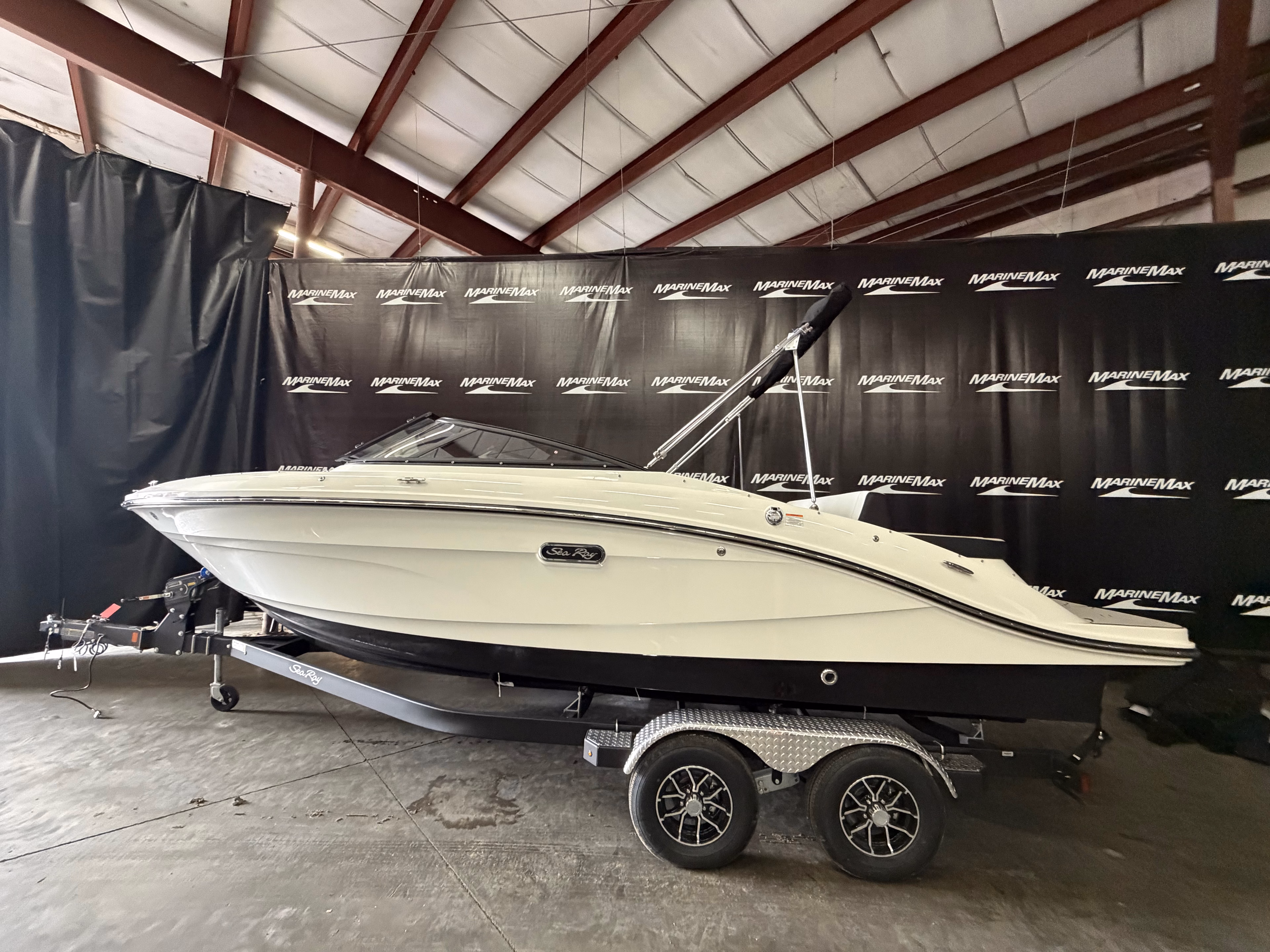 2026 Sea Ray SPX 210