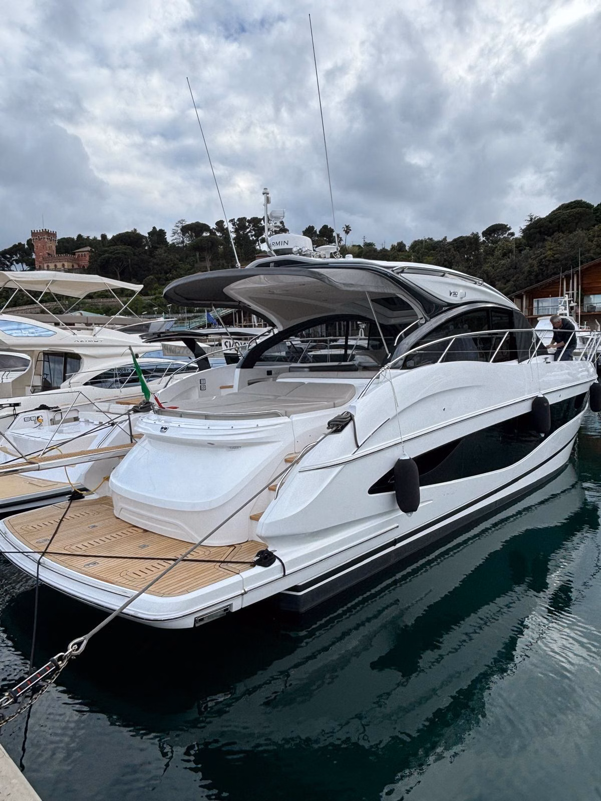 2024 Princess Yachts V50