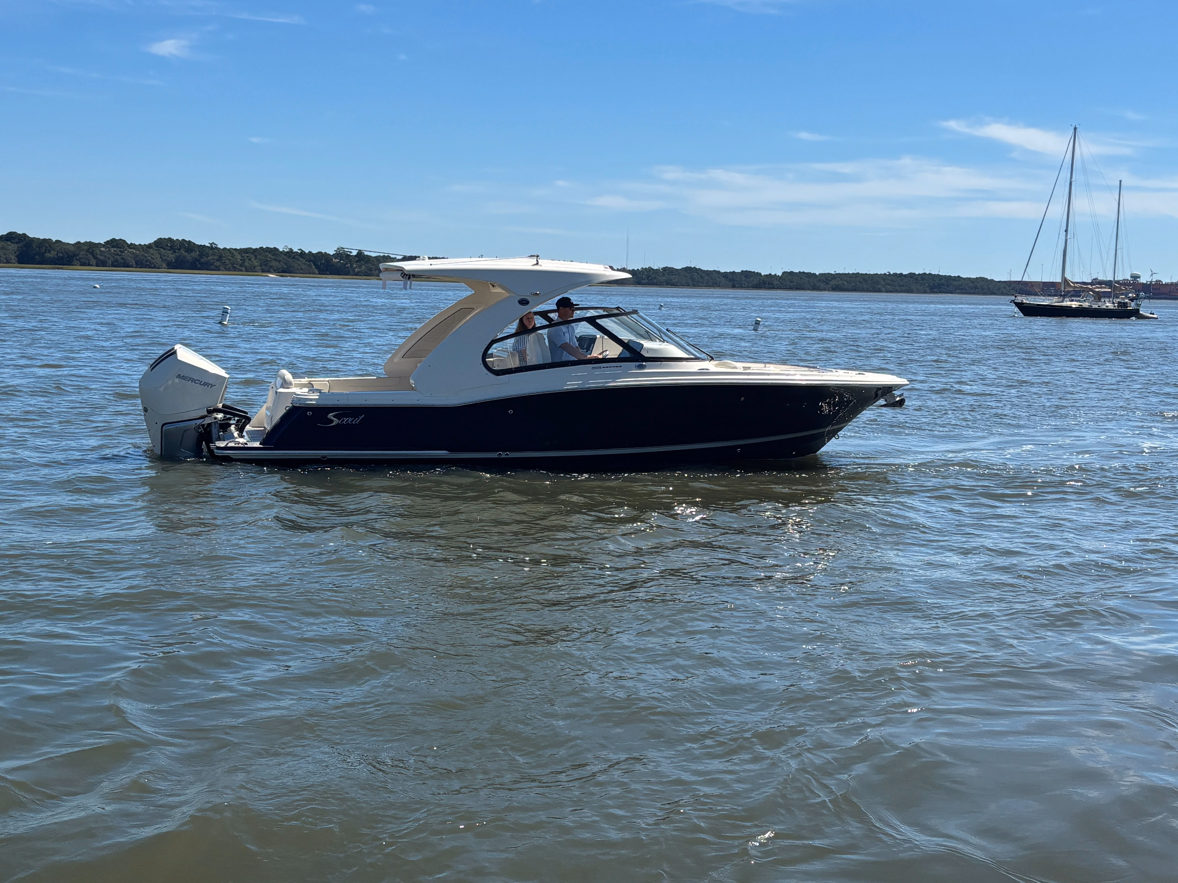 2027 Scout Boats 288 Dorado