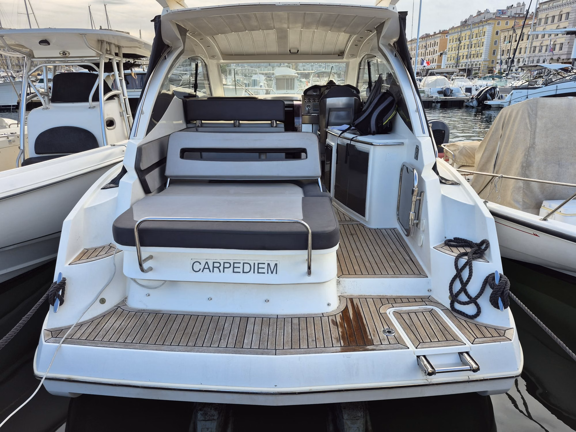 2012 Galeon Yachts 325 HTO