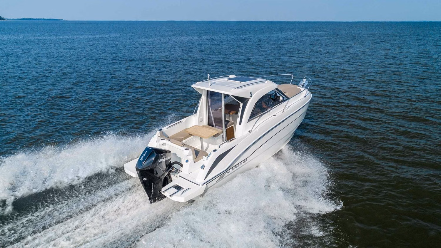 2026 Beneteau Antares 7 