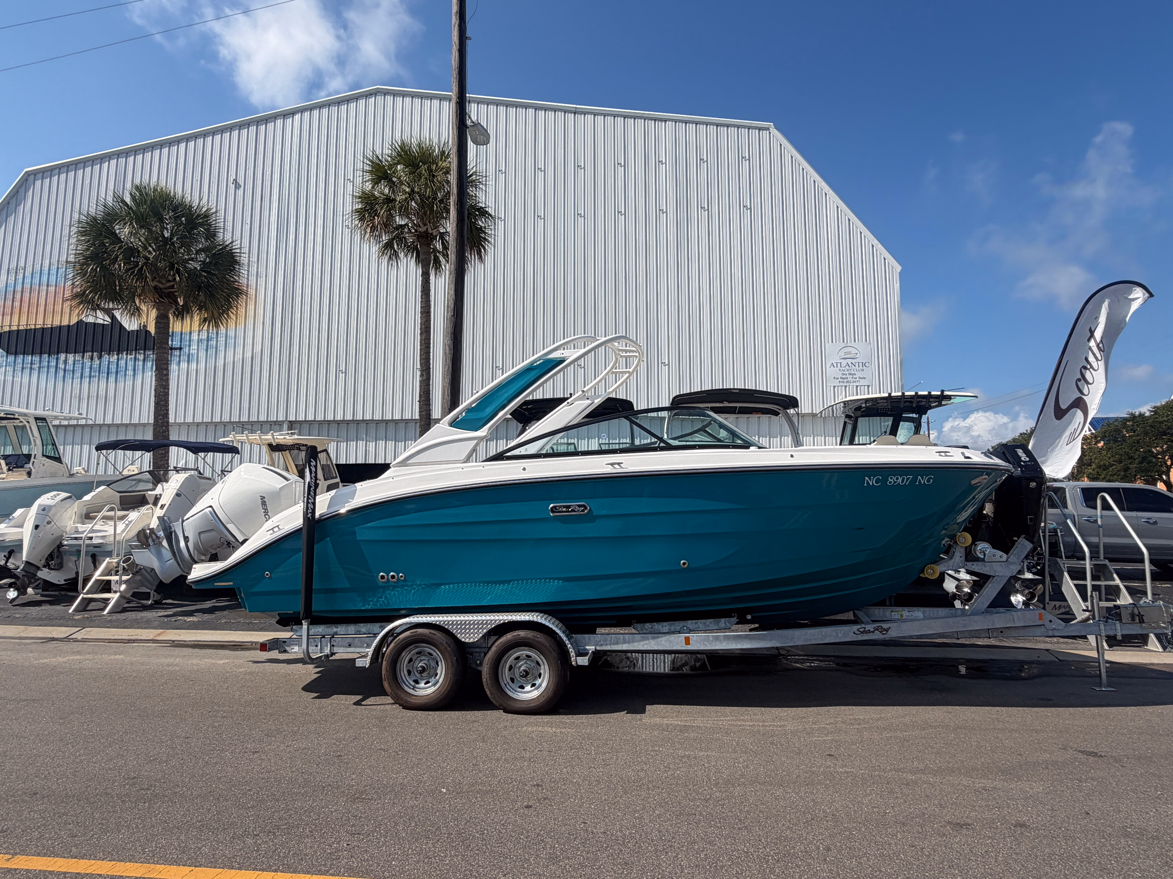 2026 Sea Ray SDX 250 Outboard 
