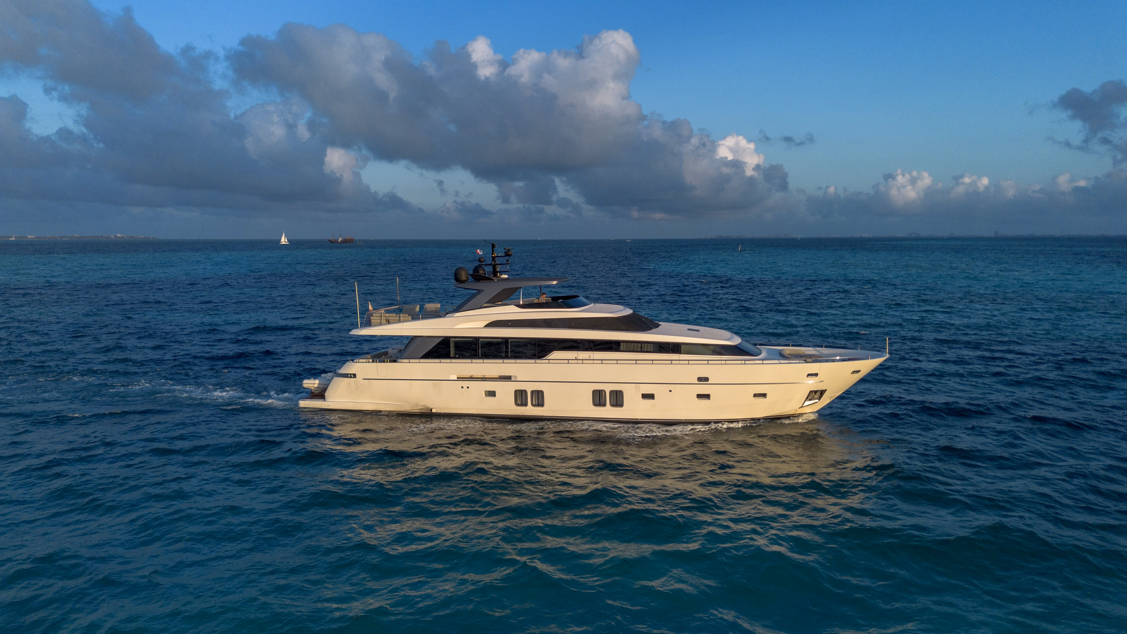 2016 Sanlorenzo SL96 