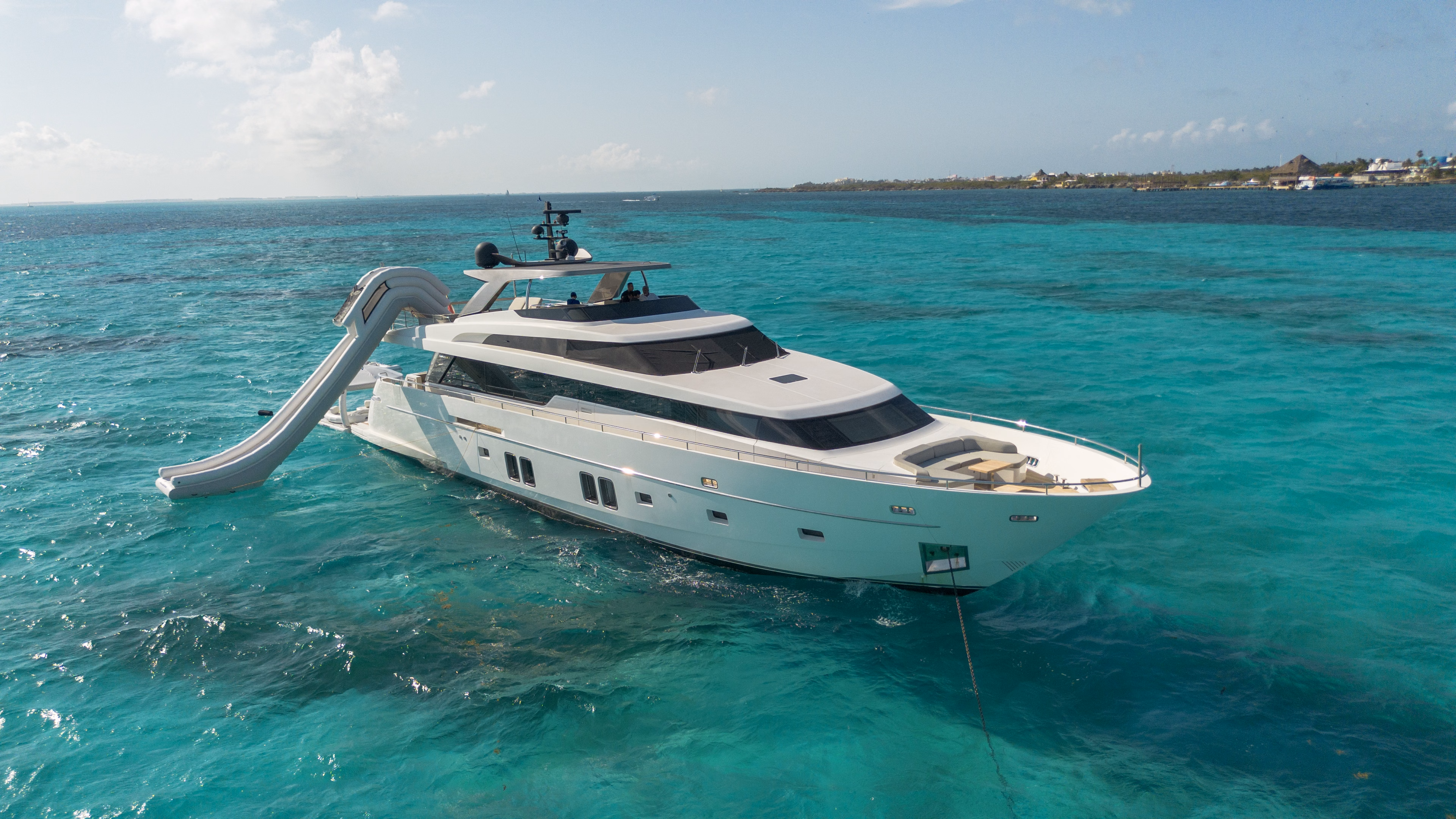 2016 Sanlorenzo SL96 