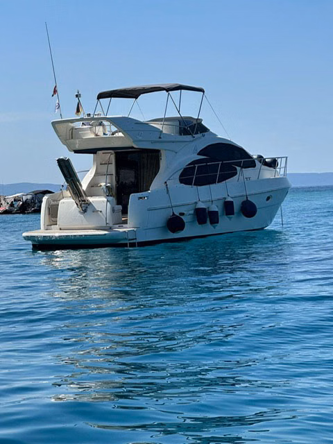 2003 Azimut 42 Flybridge 