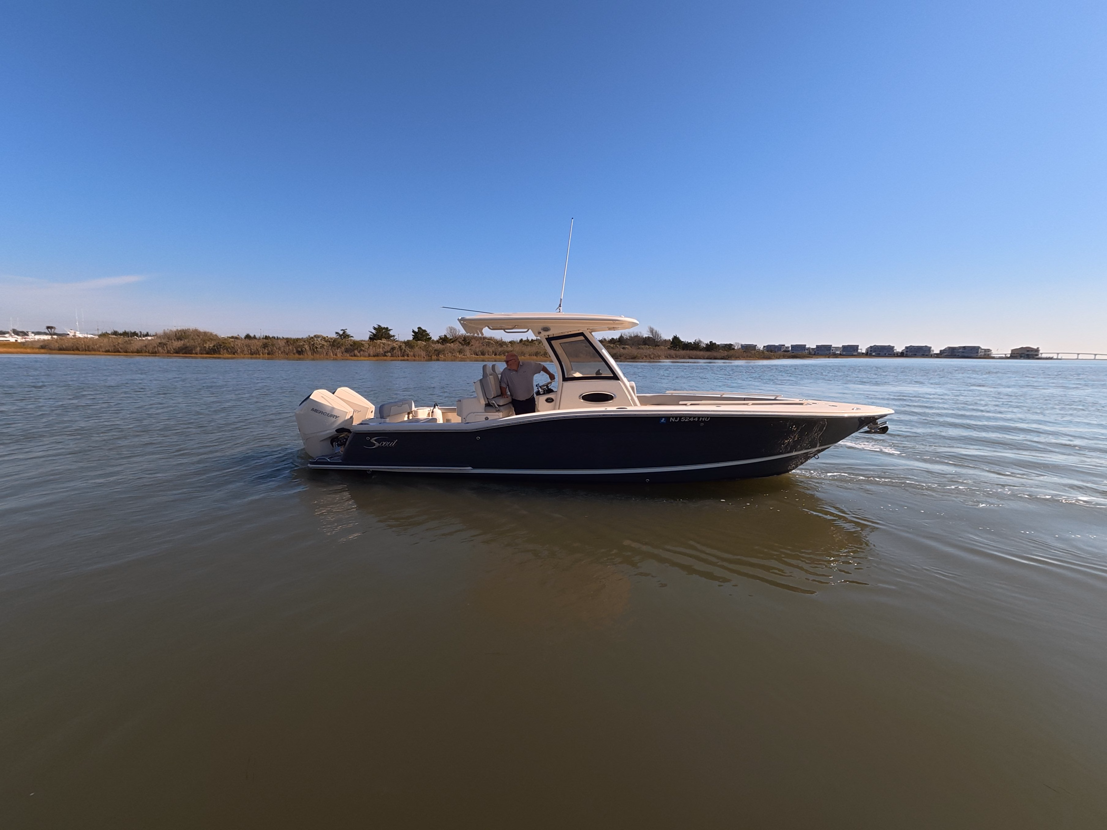 2024 Scout Boats 277 LXF