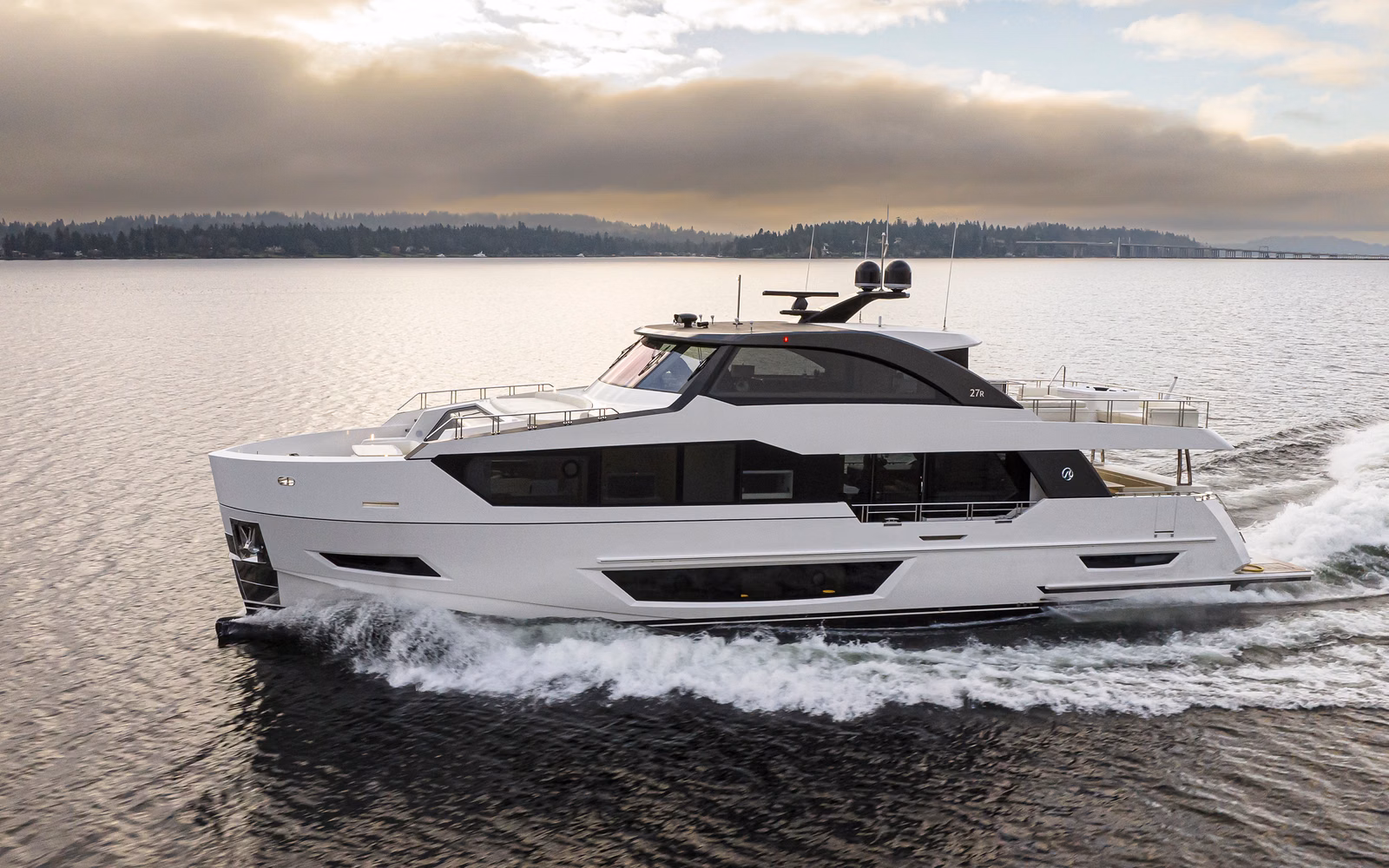 2027 Ocean Alexander 27R