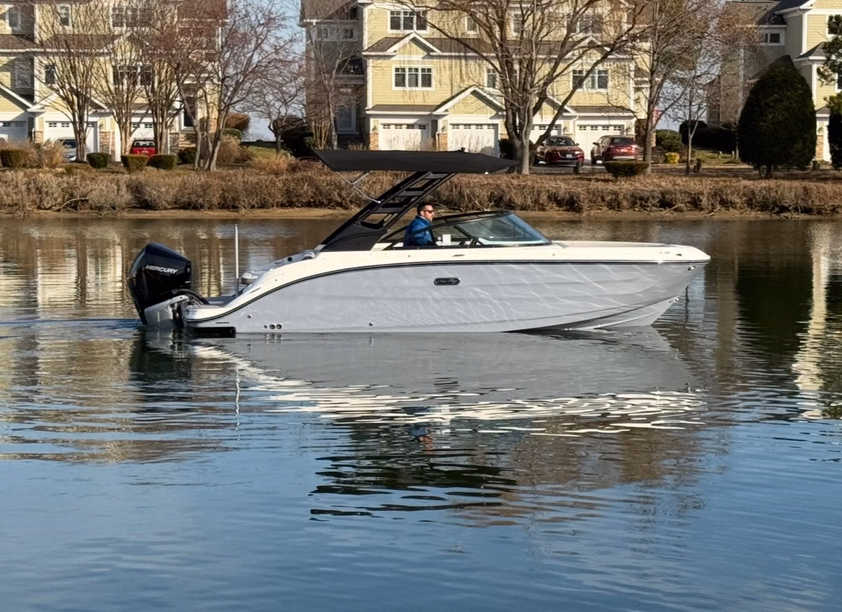 2026 Sea Ray SDX 230 Outboard 