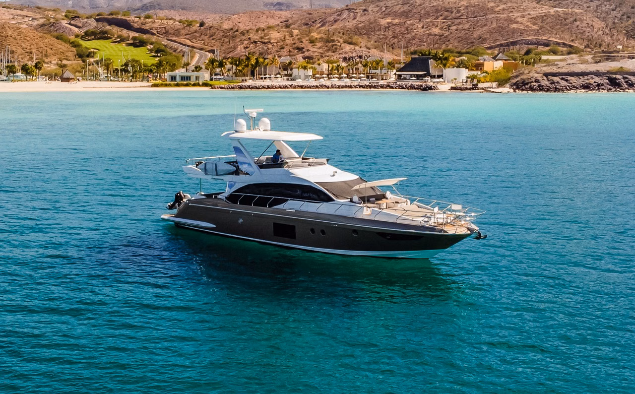 2019 Azimut 66