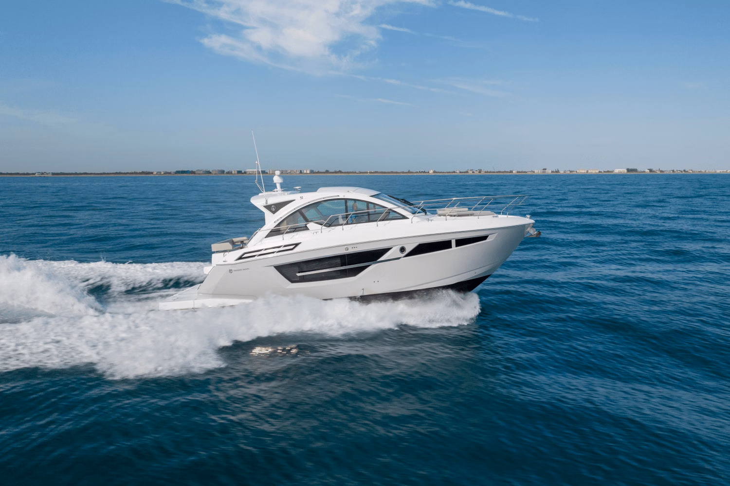 2025 Cruisers Yachts 50 Cantius
