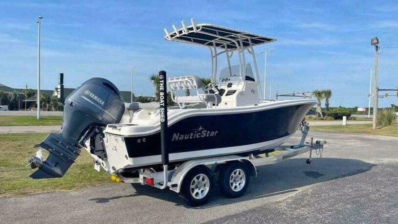 2022 NauticStar Boats 2102 Legacy