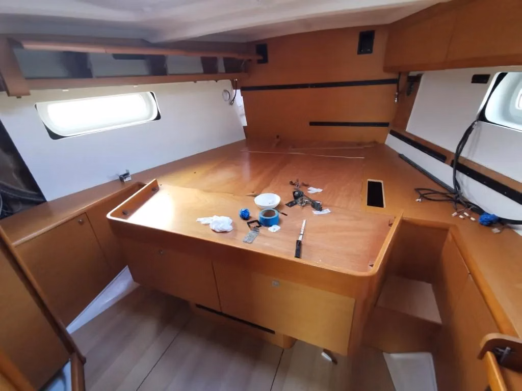2017 Jeanneau Sun Odyssey 469 