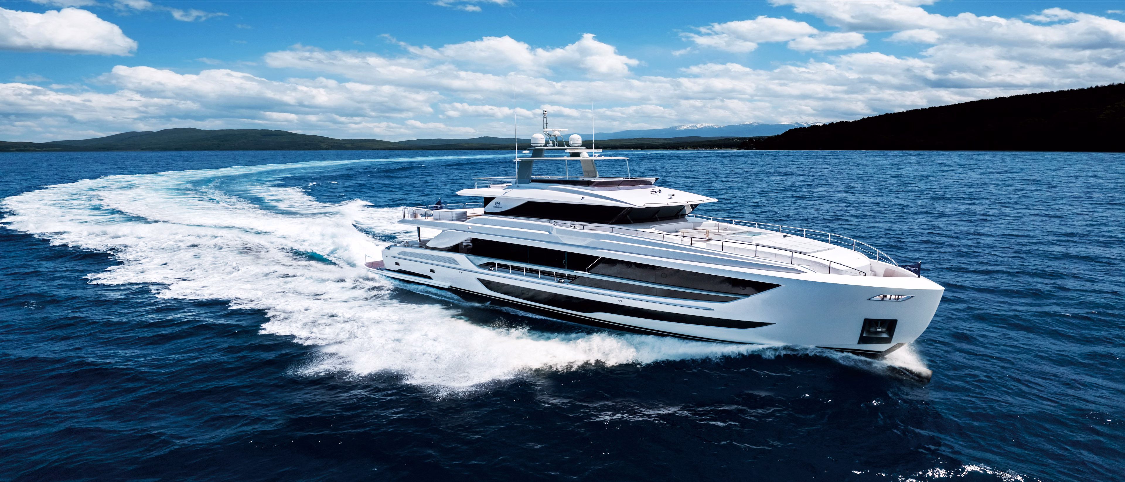 2026 Horizon FD110 Tri-deck