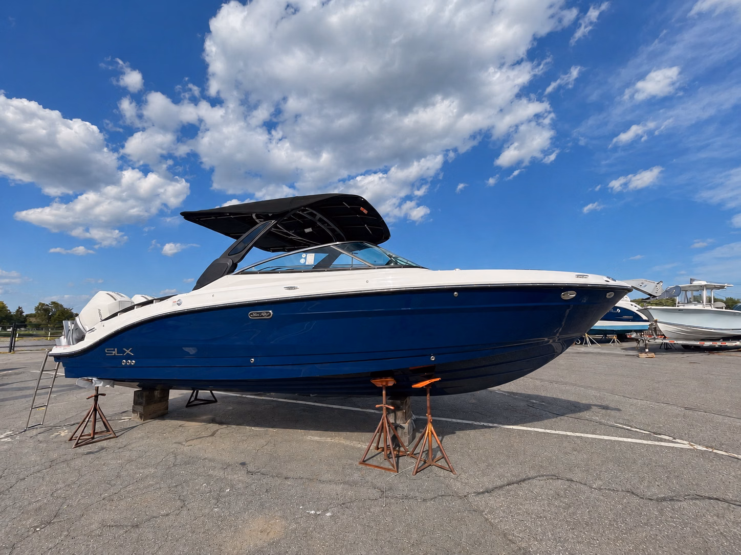 2026 Sea Ray SLX 280 Outboard