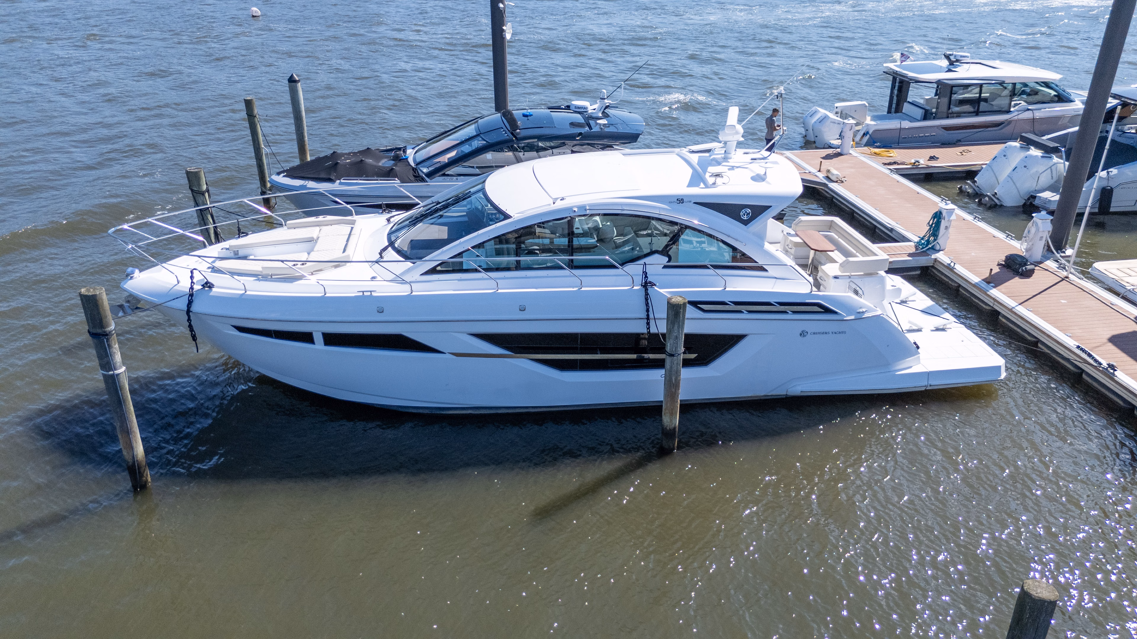2024 Cruisers Yachts 50 Cantius