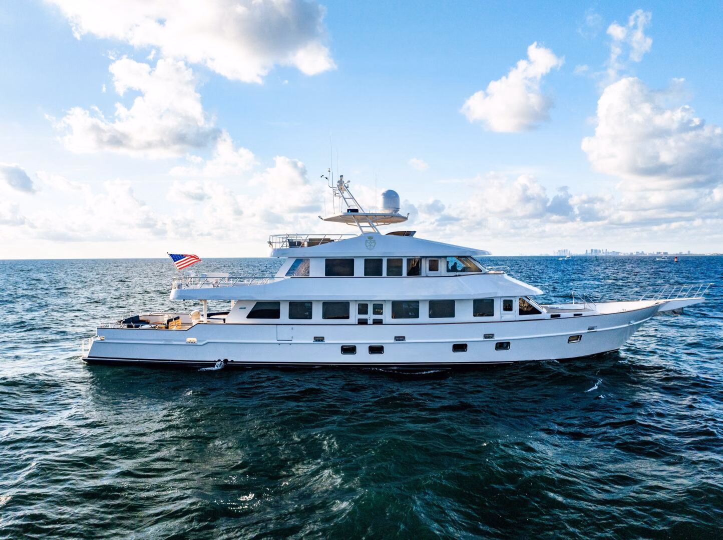 2009 Crystal Yachts 117
