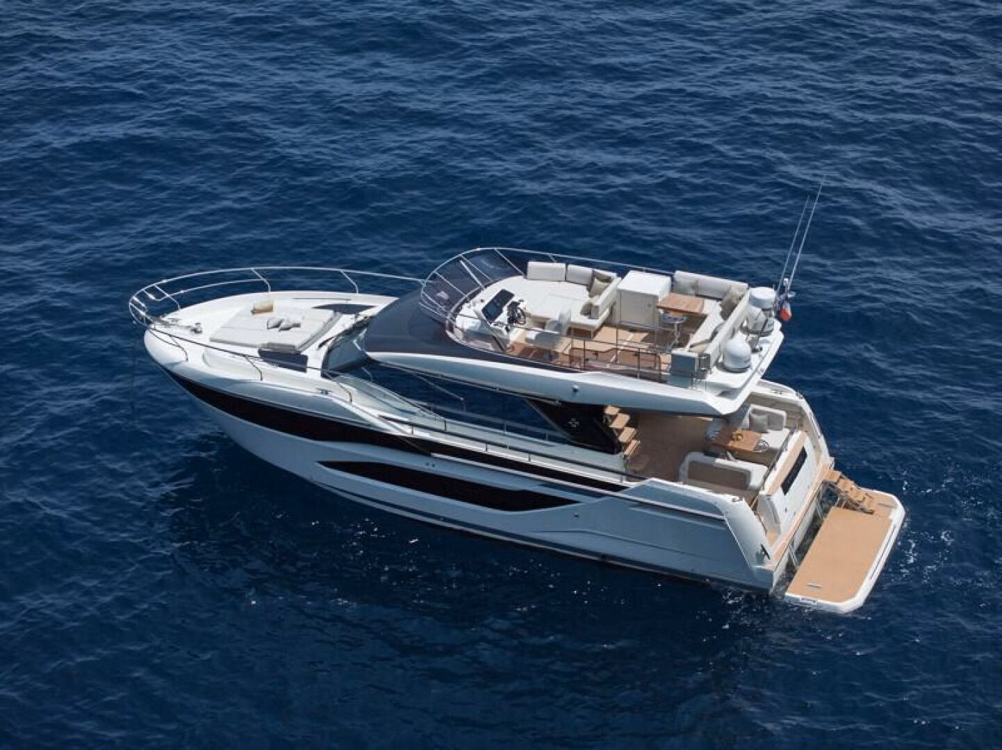 2025 Prestige F4.9 