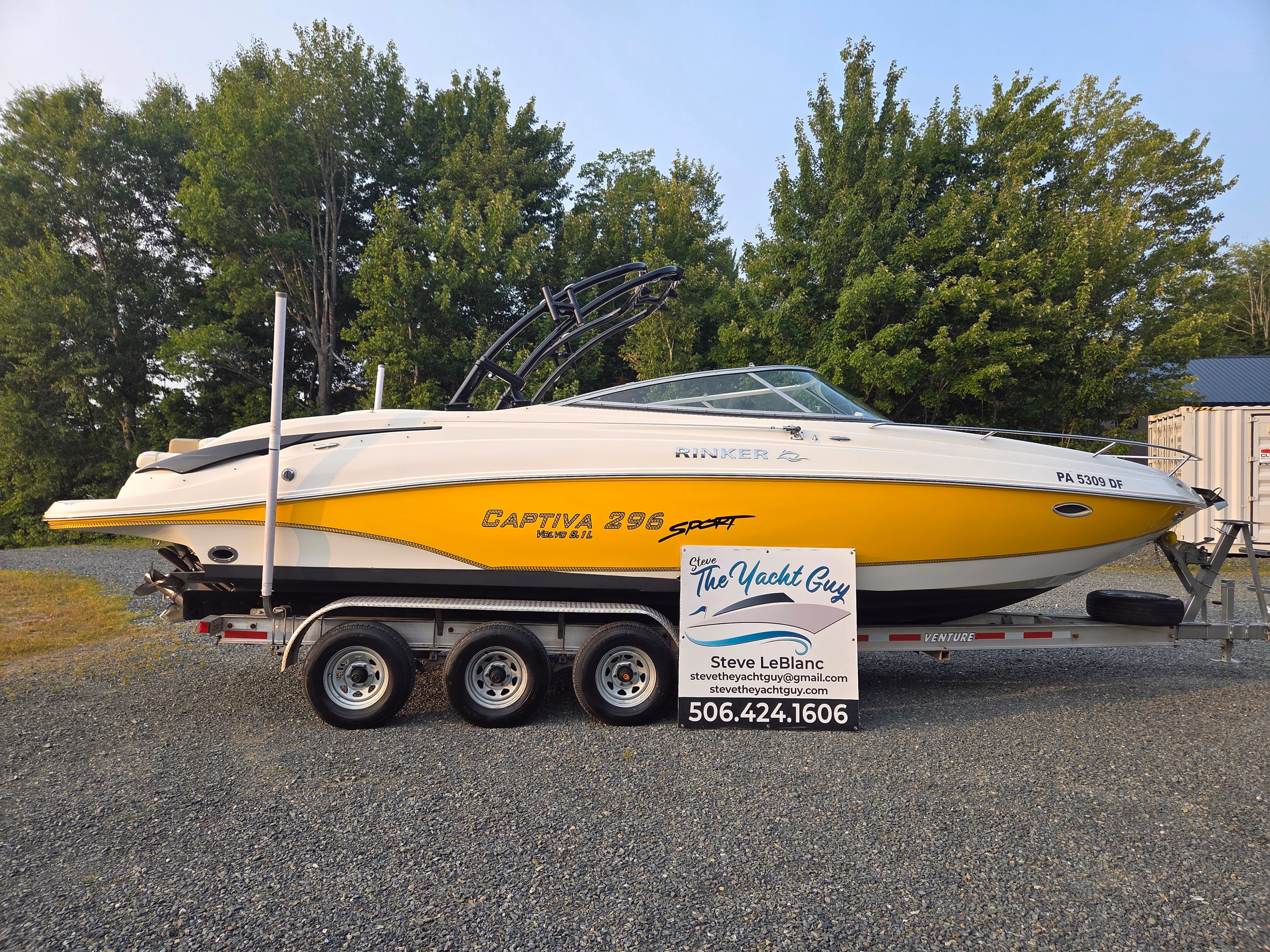 2011 Rinker 290 
