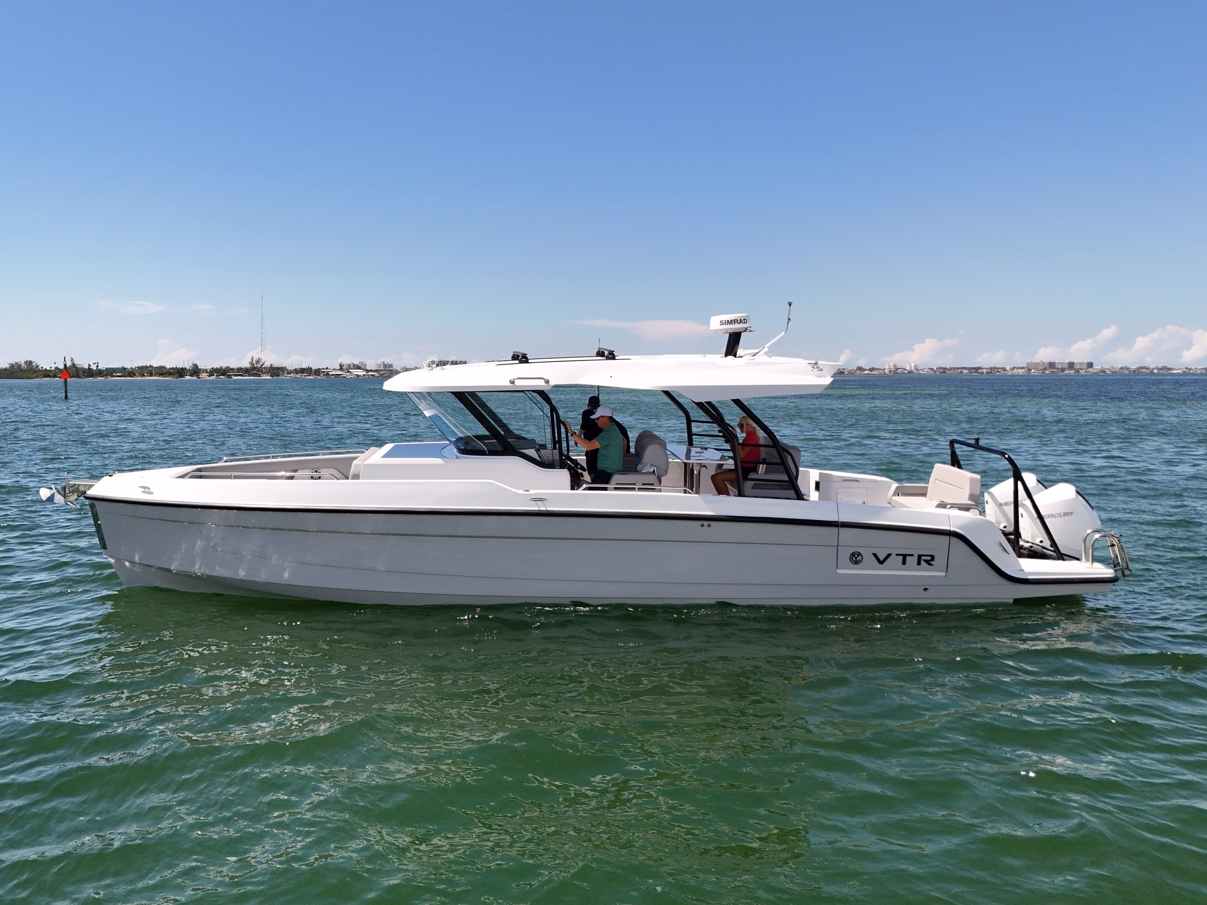 2026 Cruisers Yachts 38 VTR