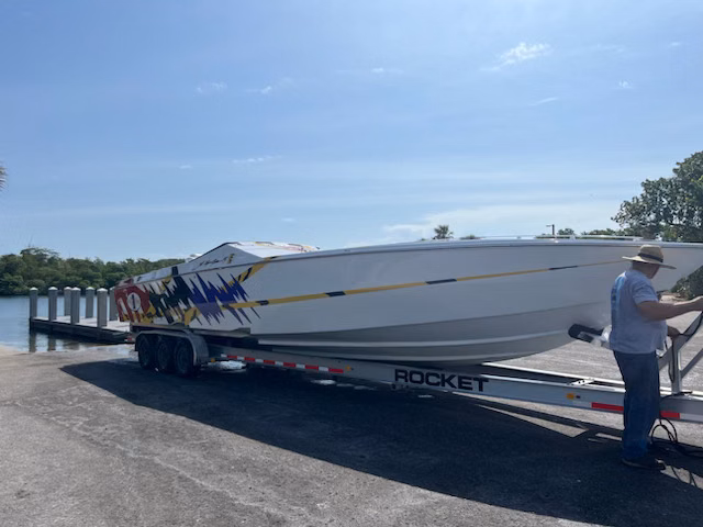 2000 Cigarette Racing 38' Top Gun 