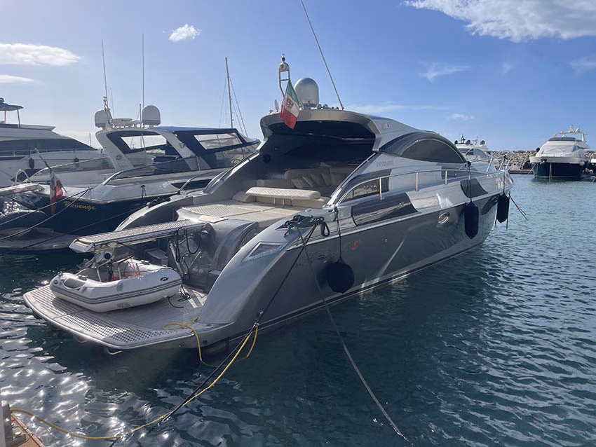2005 Rizzardi 45 Incredible