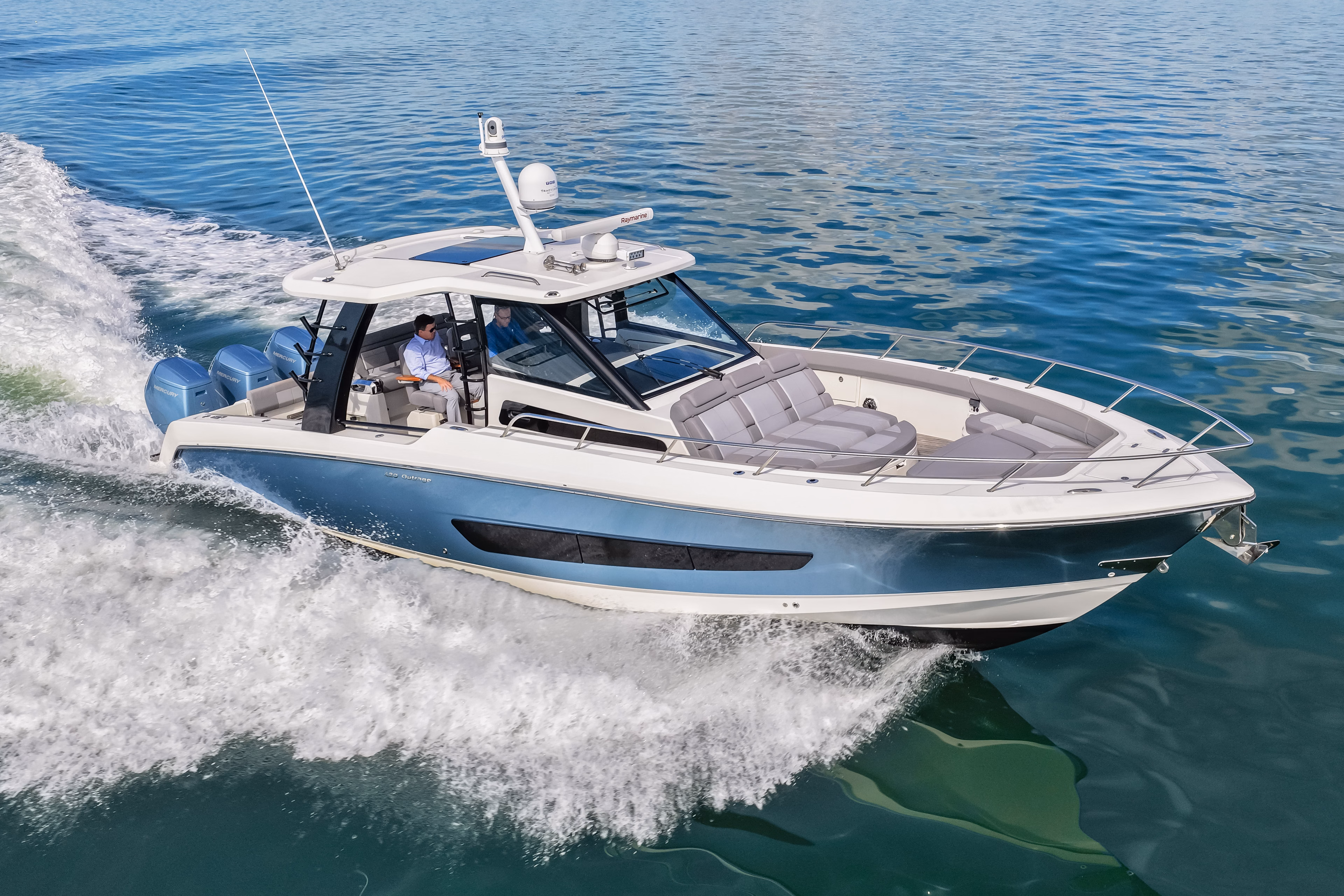 2023 Boston Whaler 420 Outrage