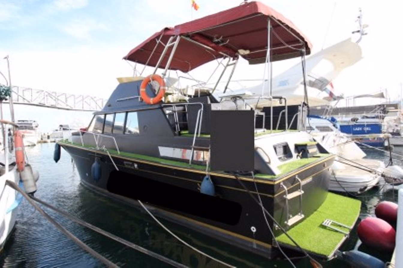 1983 Silverton 40 Aft Cabin