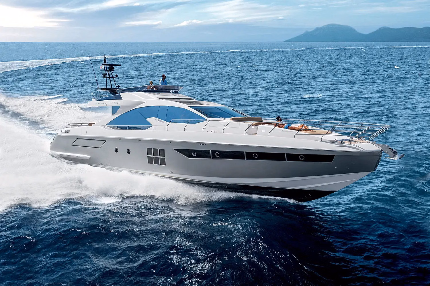 2015 Azimut 77S