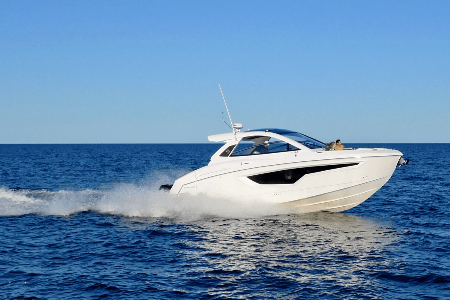 2027 Cruisers Yachts 42 GLS OB