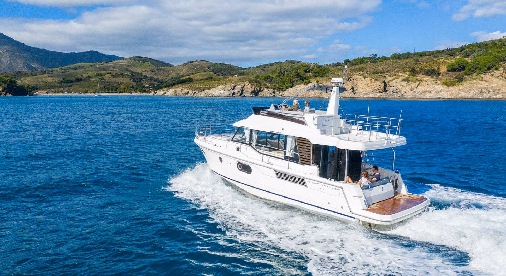 2026 Beneteau Swift Trawler 41 Fly 