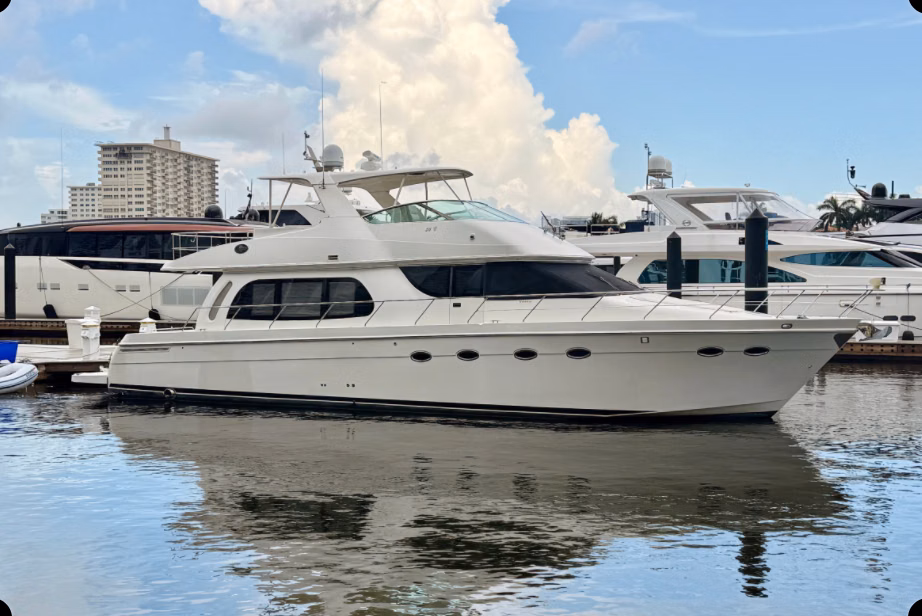 2005 Carver 56 Voyager