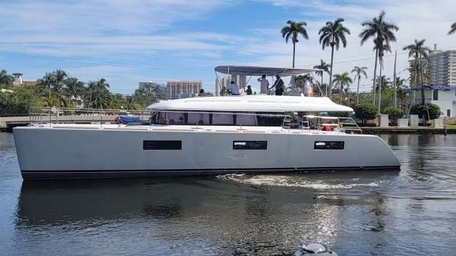 2015 Lagoon 620 Power 