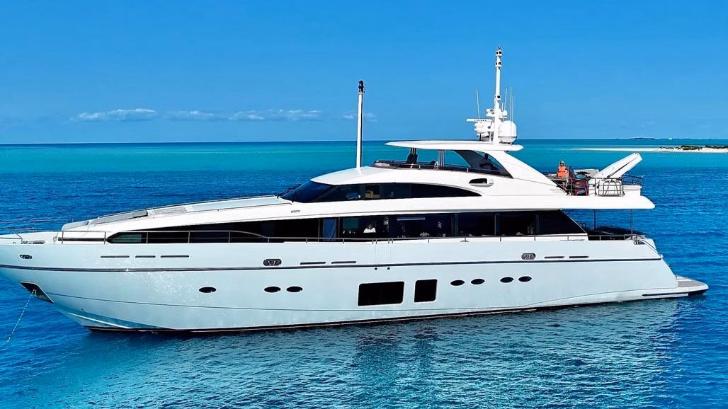 2012 Princess Yachts 32M 